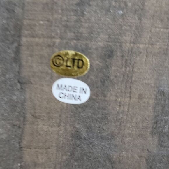 Set OF 4 LTD WOODEN COUNTRY MITTEN ORNAMENTS - Picture 8 of 8